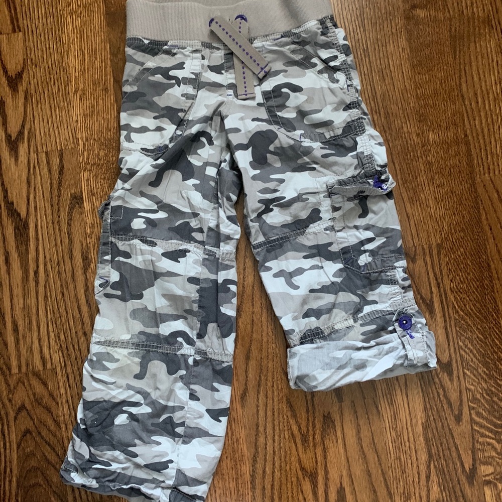 Camuflage Capri Girls Size 6